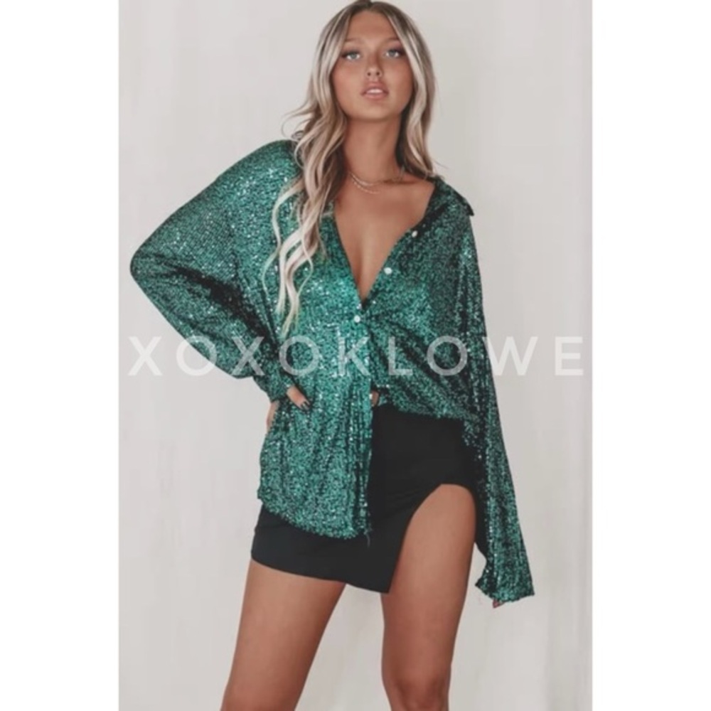 POL Emerald Green Sequin Button Down Shirt | Oversized Holiday Party Sparkle Top